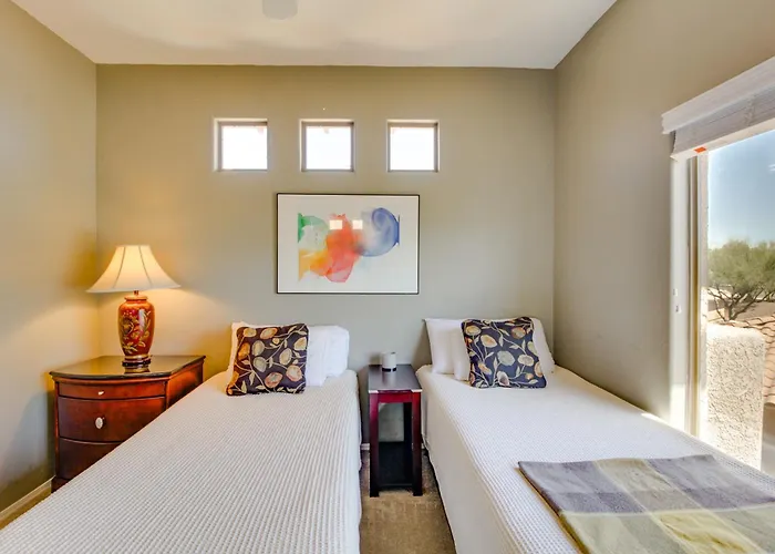 Oro Valley Condo W/ Community Pool: Near Hiking!
